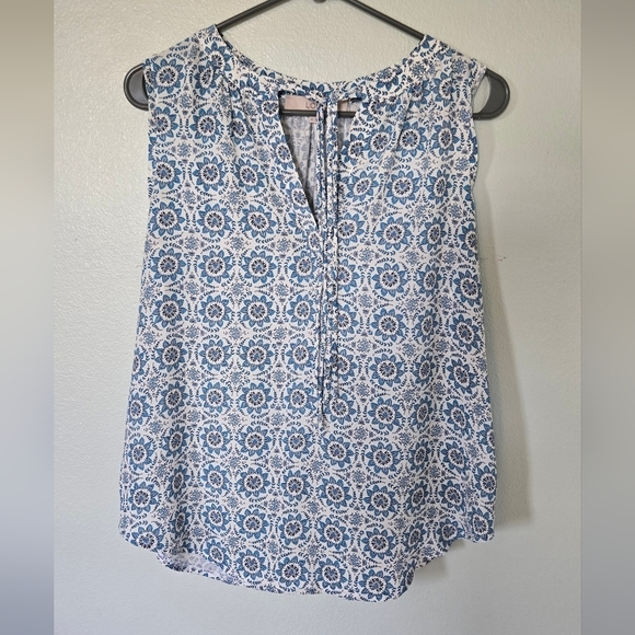 LOFT Tops - Loft Women's Tank Size Medium